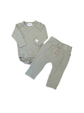 Rabbit and Bear Green Waffle‎ Material Onesie and Pants Set 3-6m